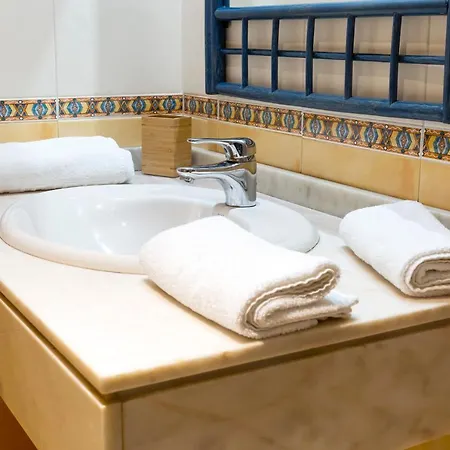 شقة Apartamento Turistico Mareo 97 *